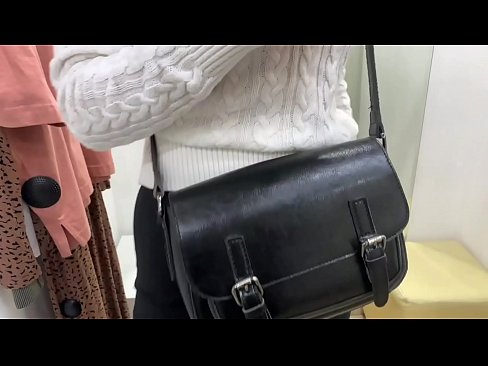 ❤️ Публичная мастурбация молоденькой сучки ФералБерри с дилдо в примерочной ️ Секс на порно сайте taxiporec.top ☑